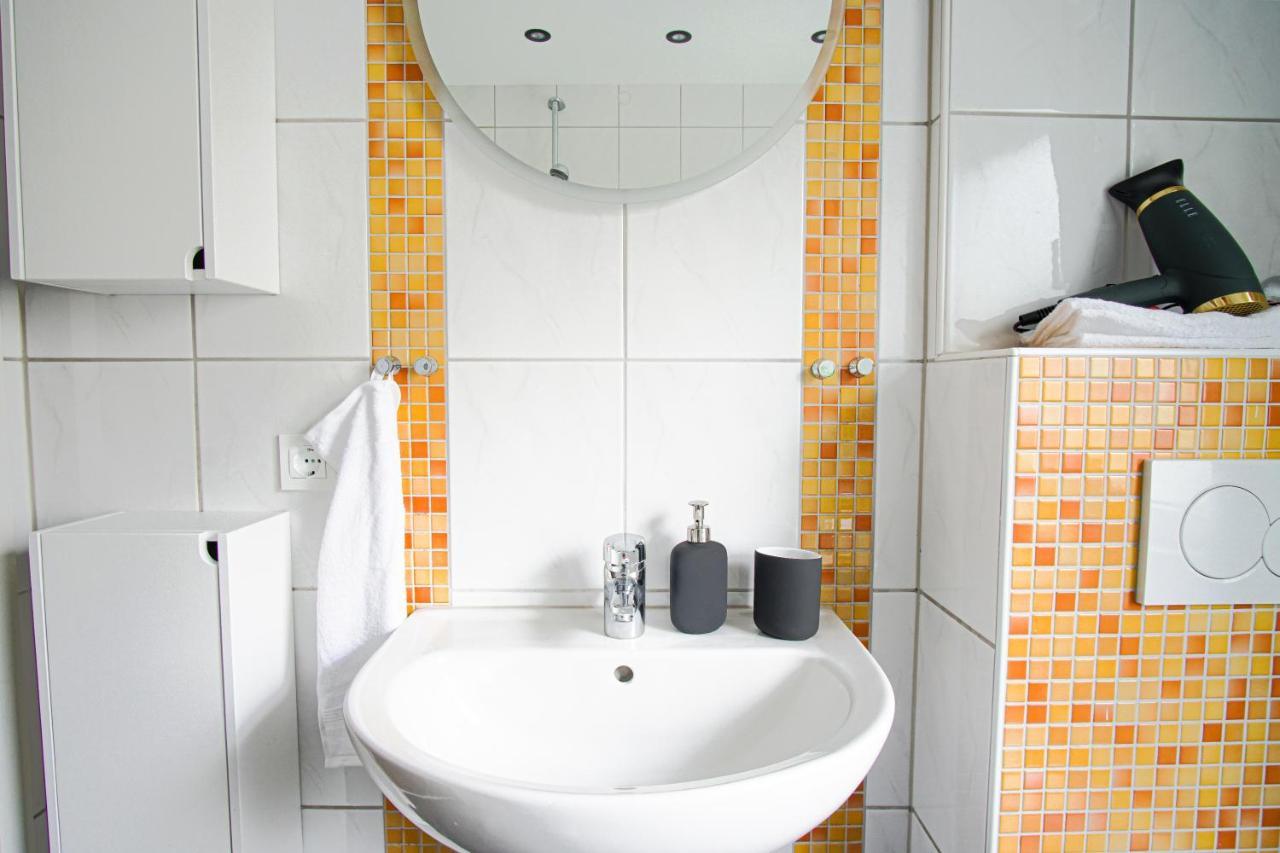 Homefy Bright And Cozy Holiday Apartment - Washer & Dryer - Free Parking Ессен Екстер'єр фото